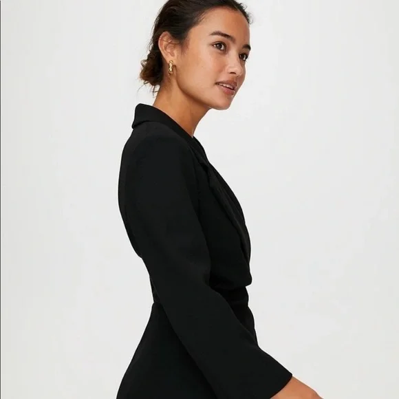 Aritzia Wilfred Selina Blazer Black Peplum Jacket in Stretch Crepe size 0 - Picture 4 of 12